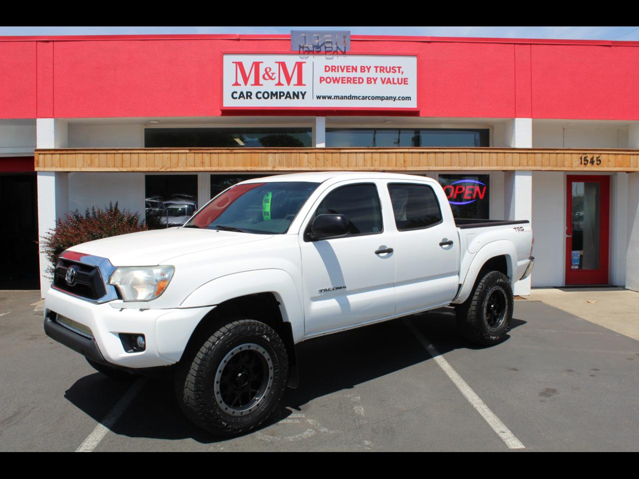 2015 Toyota Tacoma 4WD Double Cab V6 AT (Natl)