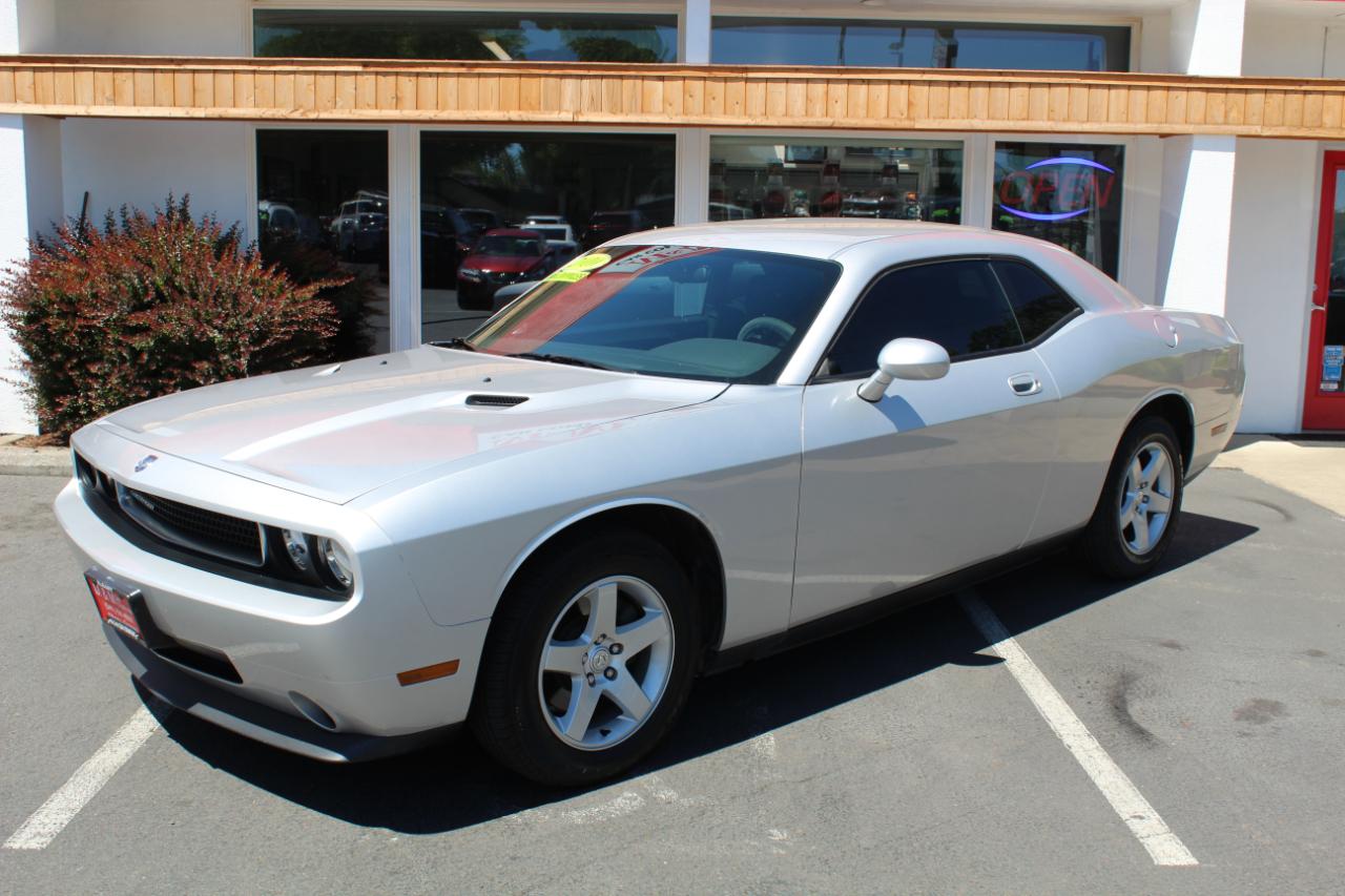 Dodge Challenger 2dr Cpe SE 2010