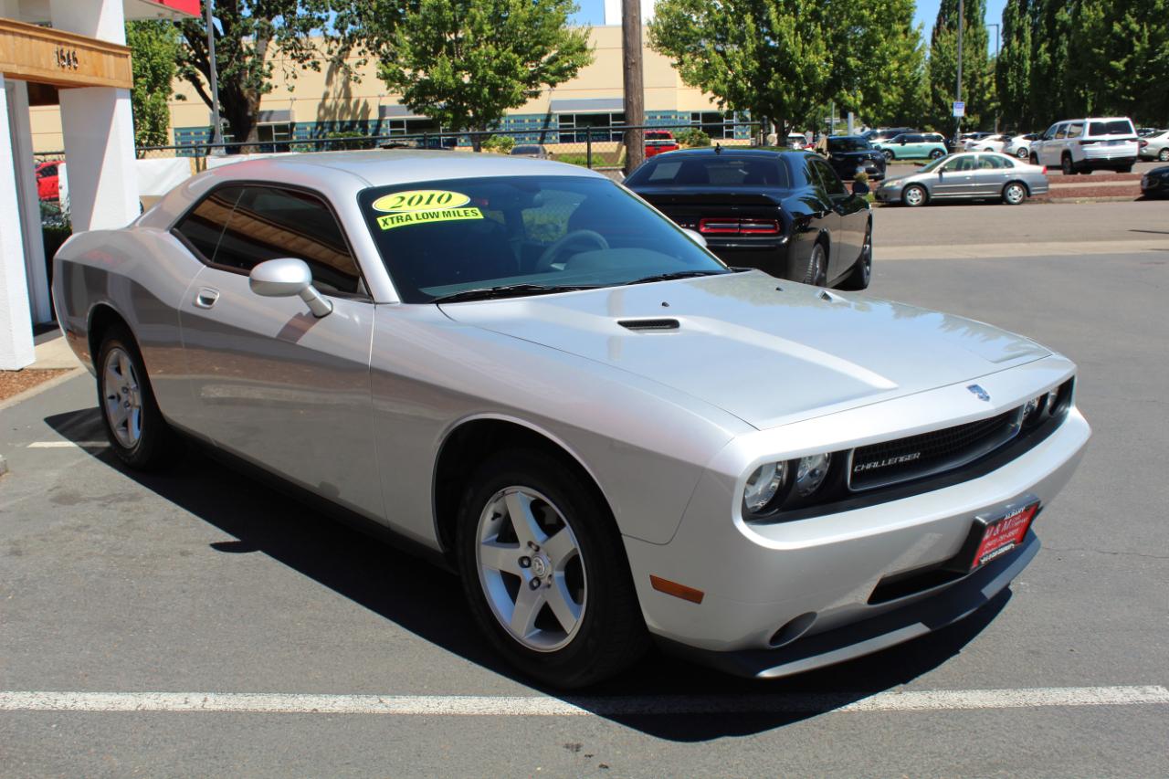 Dodge Challenger 2dr Cpe SE 2010