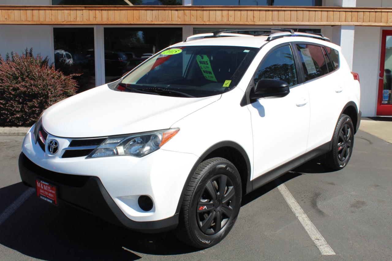 Toyota RAV4 AWD 4dr LE (Natl) 2015