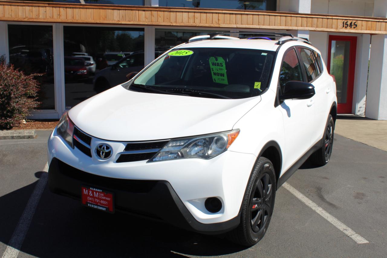 Toyota RAV4 AWD 4dr LE (Natl) 2015