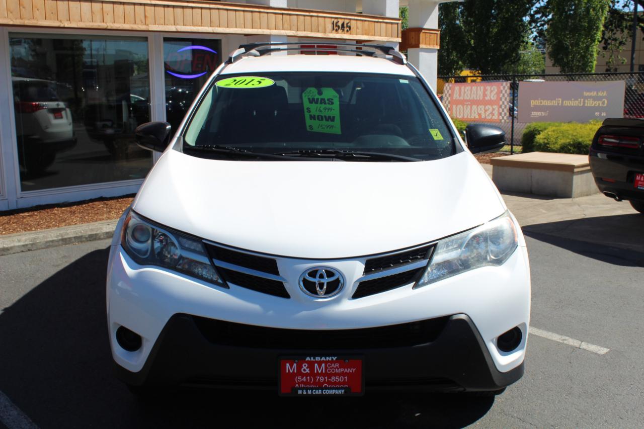 Toyota RAV4 AWD 4dr LE (Natl) 2015