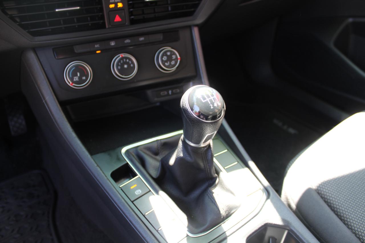 Volkswagen Jetta R-Line Manual 2021