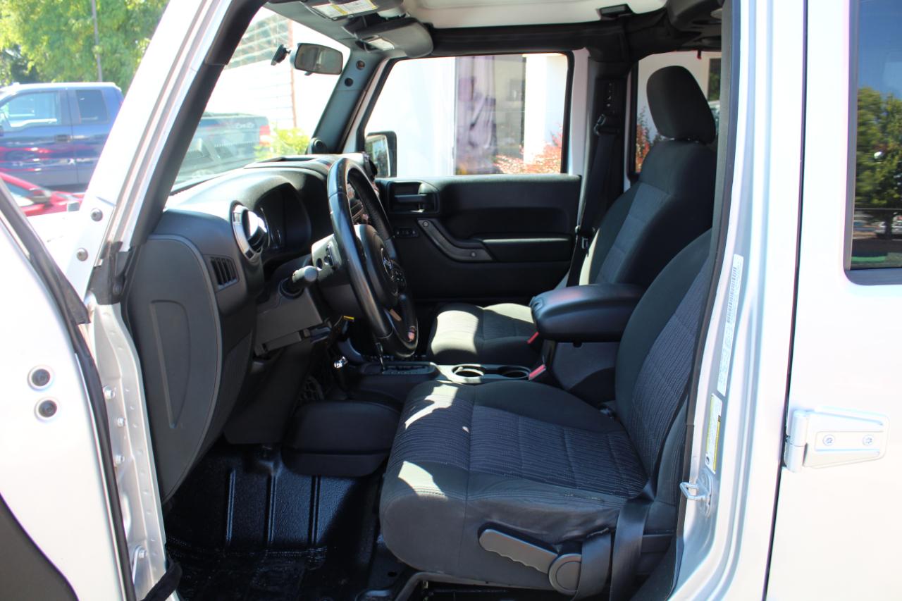 2011 Jeep Wrangler Unlimited Sport - Photo 9