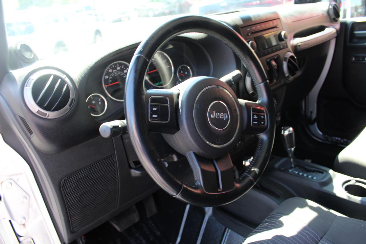 2011 Jeep Wrangler Unlimited Sport - Photo 10