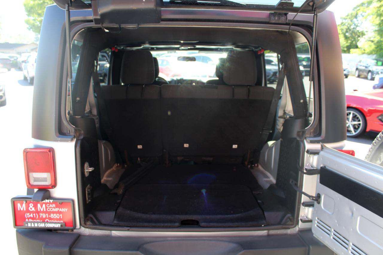 2011 Jeep Wrangler Unlimited Sport - Photo 16