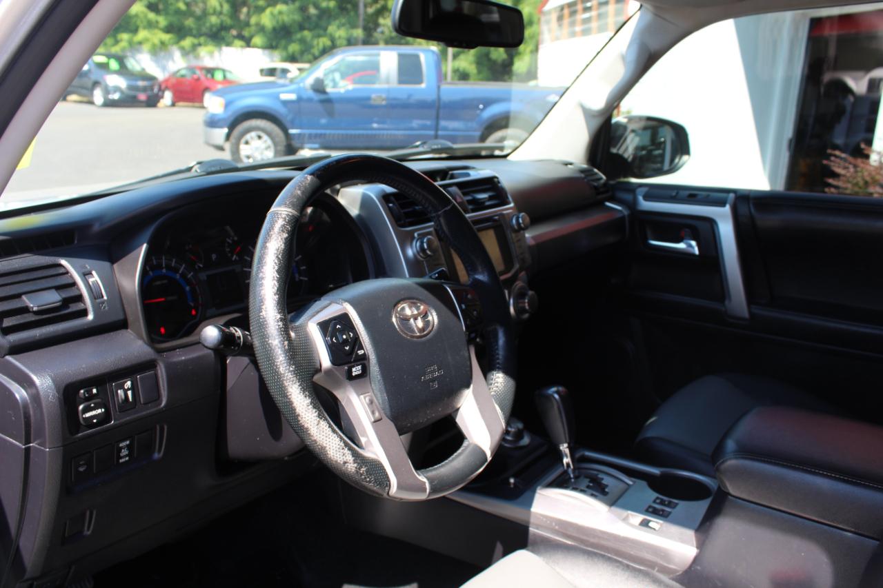 Toyota 4Runner 4WD 4dr V6 Trail Premium (Natl) 2016