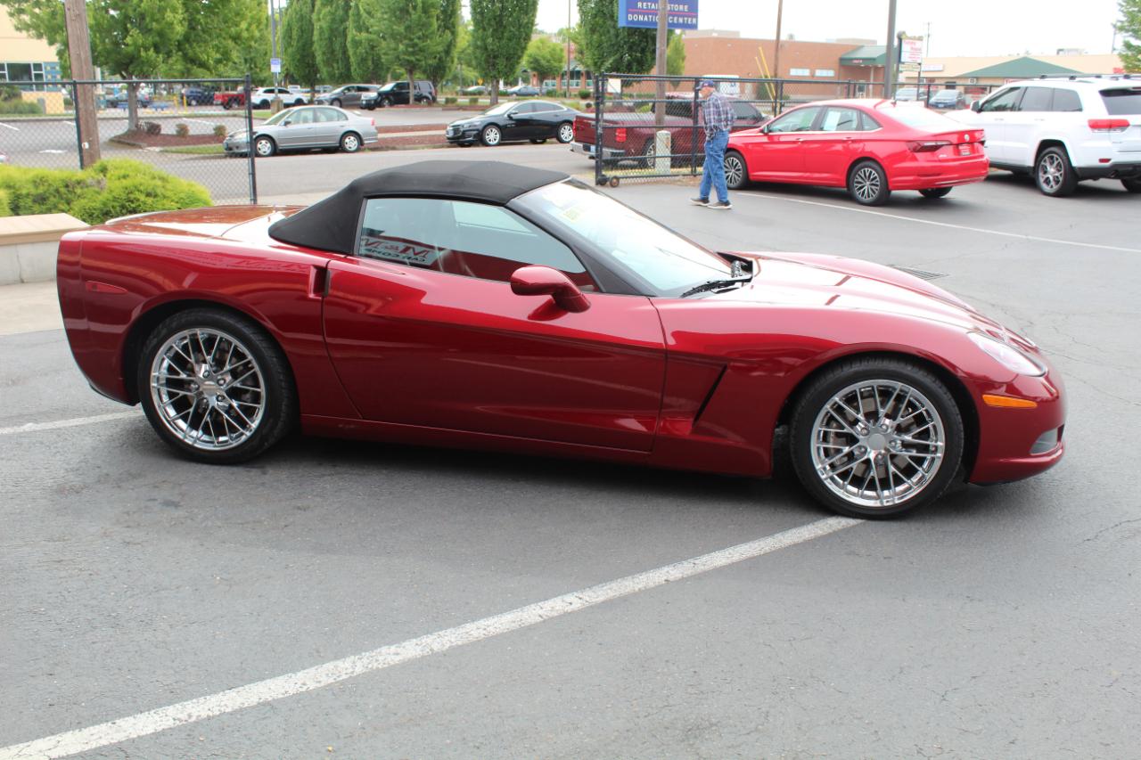 Chevrolet Corvette 2dr Convertible 2005