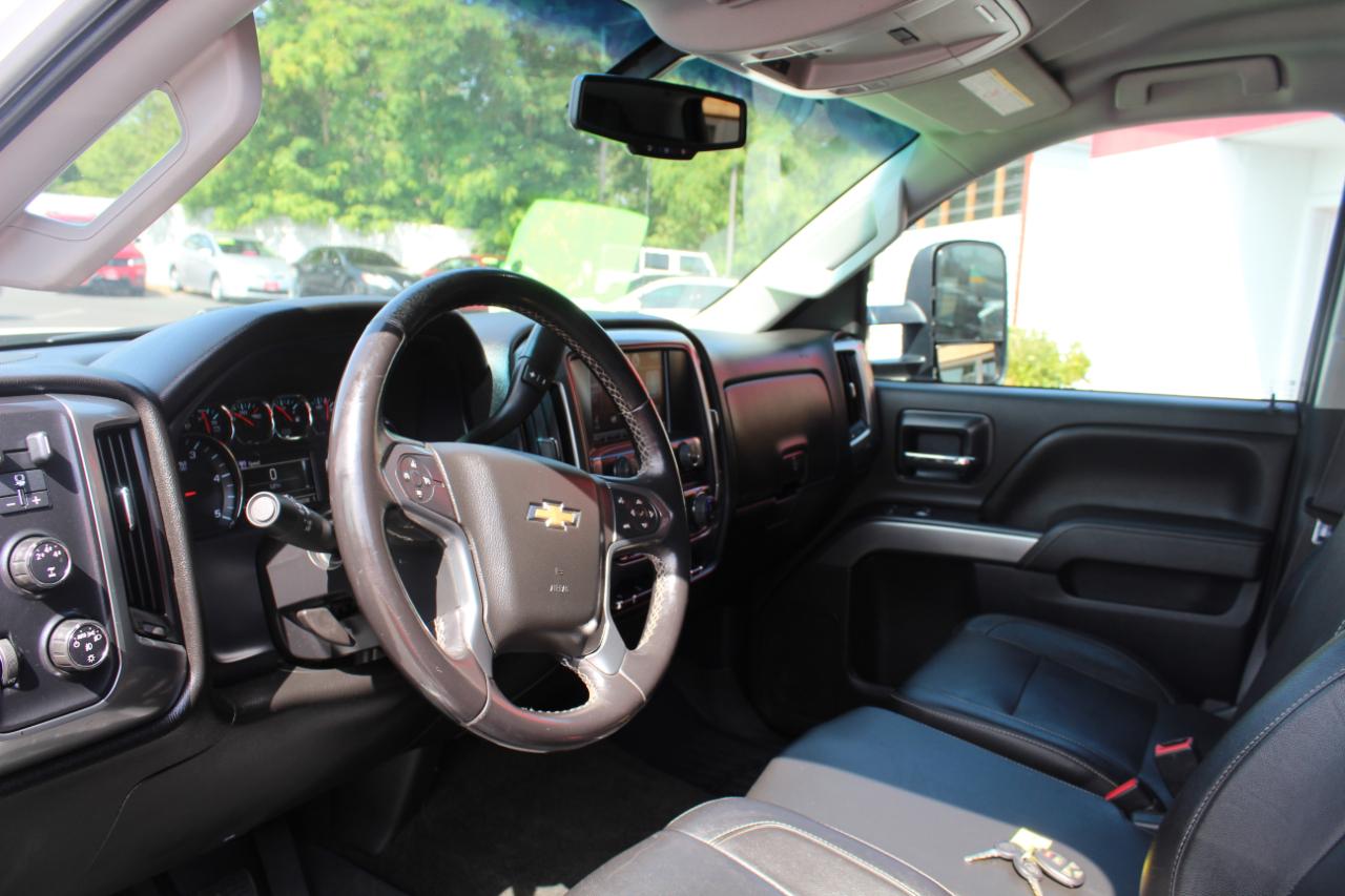 Chevrolet Silverado 2500HD 4WD Double Cab 158.1" LT 2015