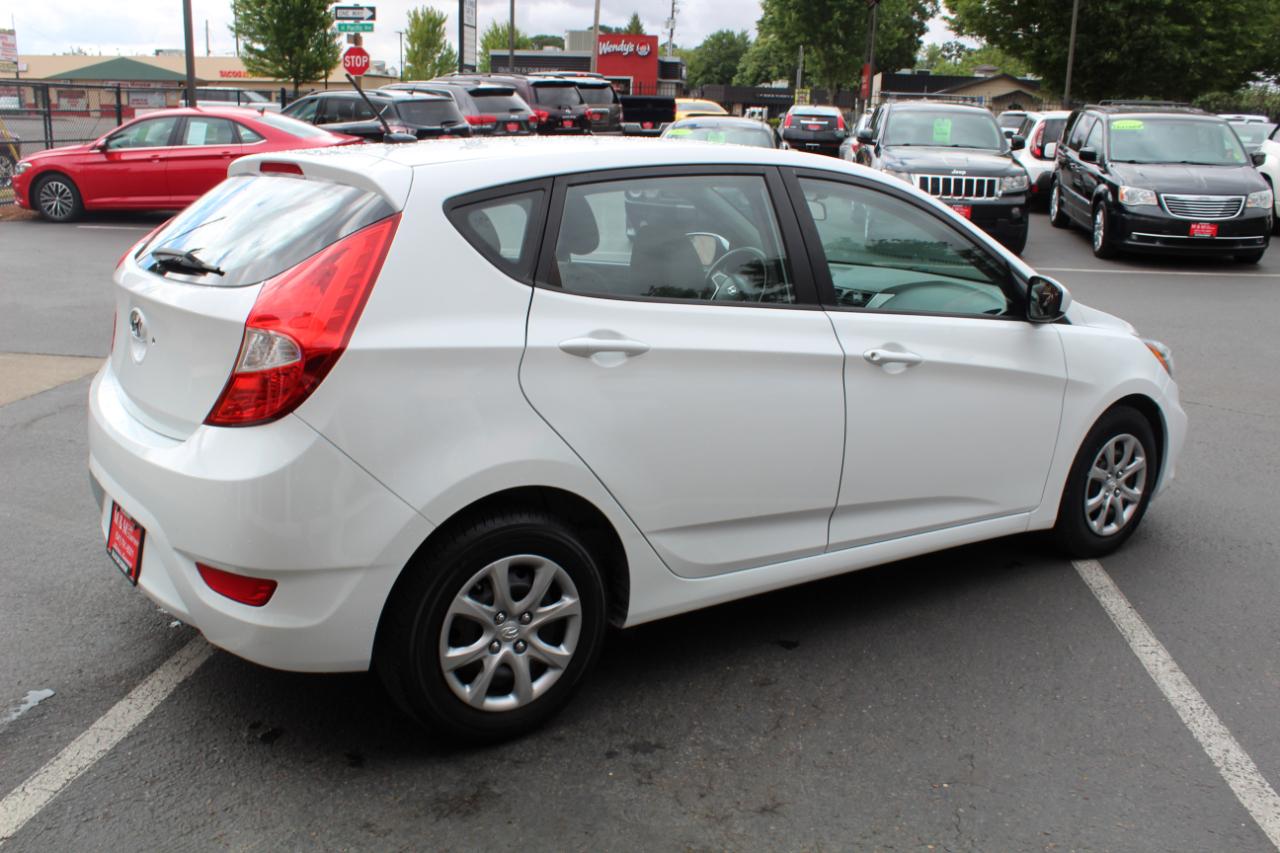 Hyundai Accent 5dr HB Auto GS 2014