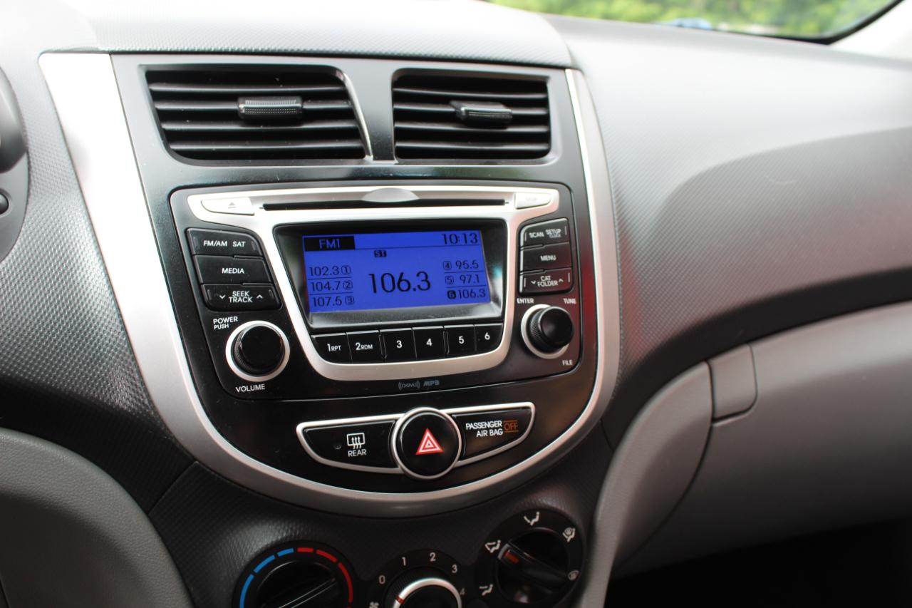 Hyundai Accent 5dr HB Auto GS 2014