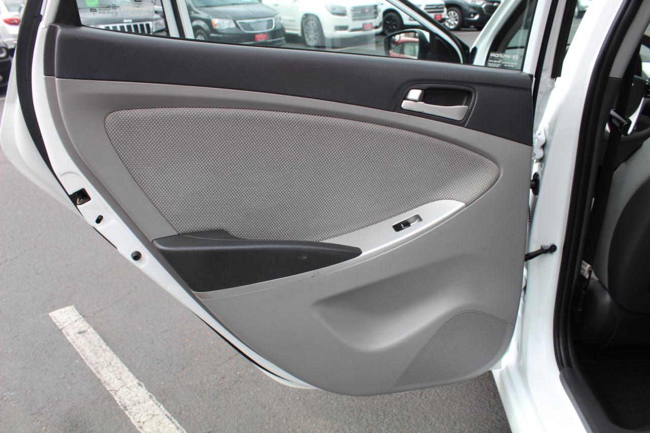 Hyundai Accent 5dr HB Auto GS 2014