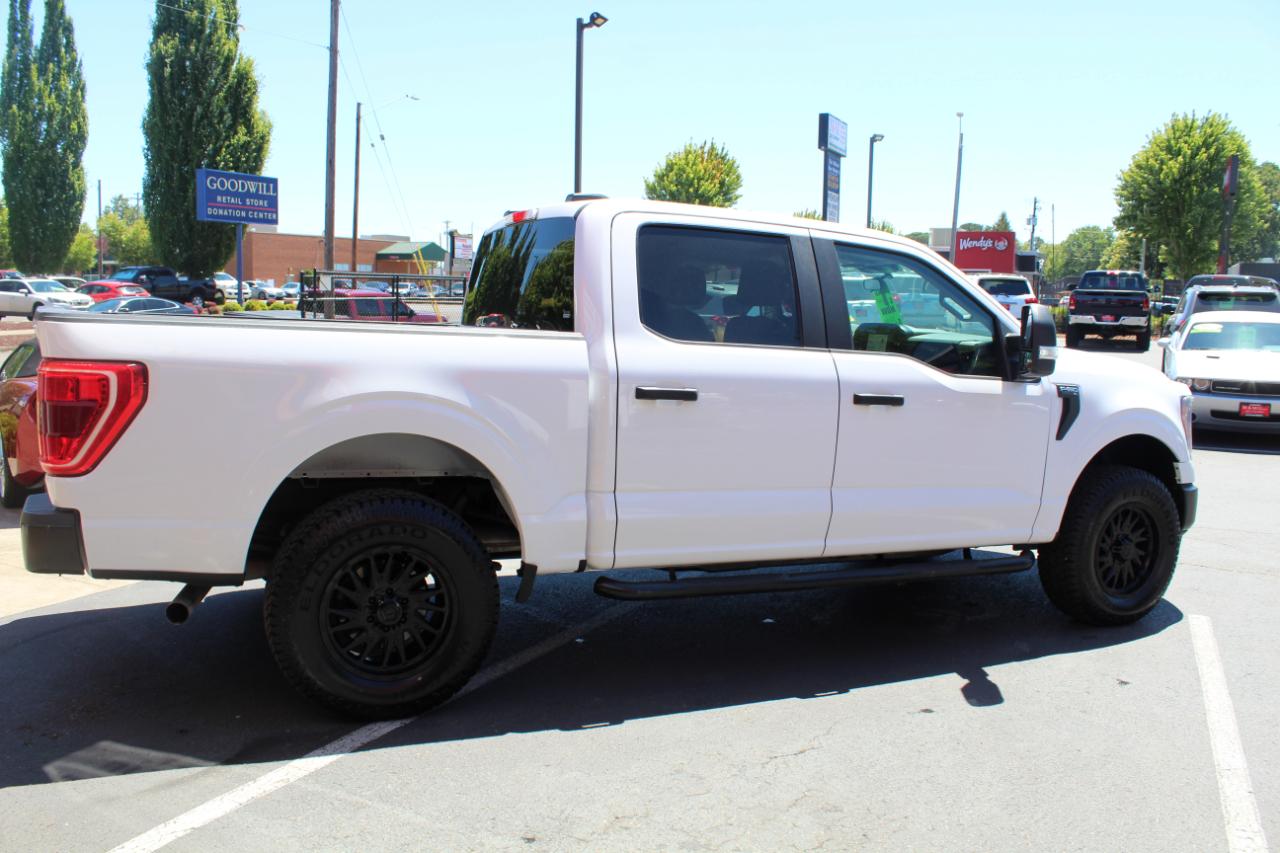 Ford F-150 XL 4WD SuperCrew 5.5' Box 2023