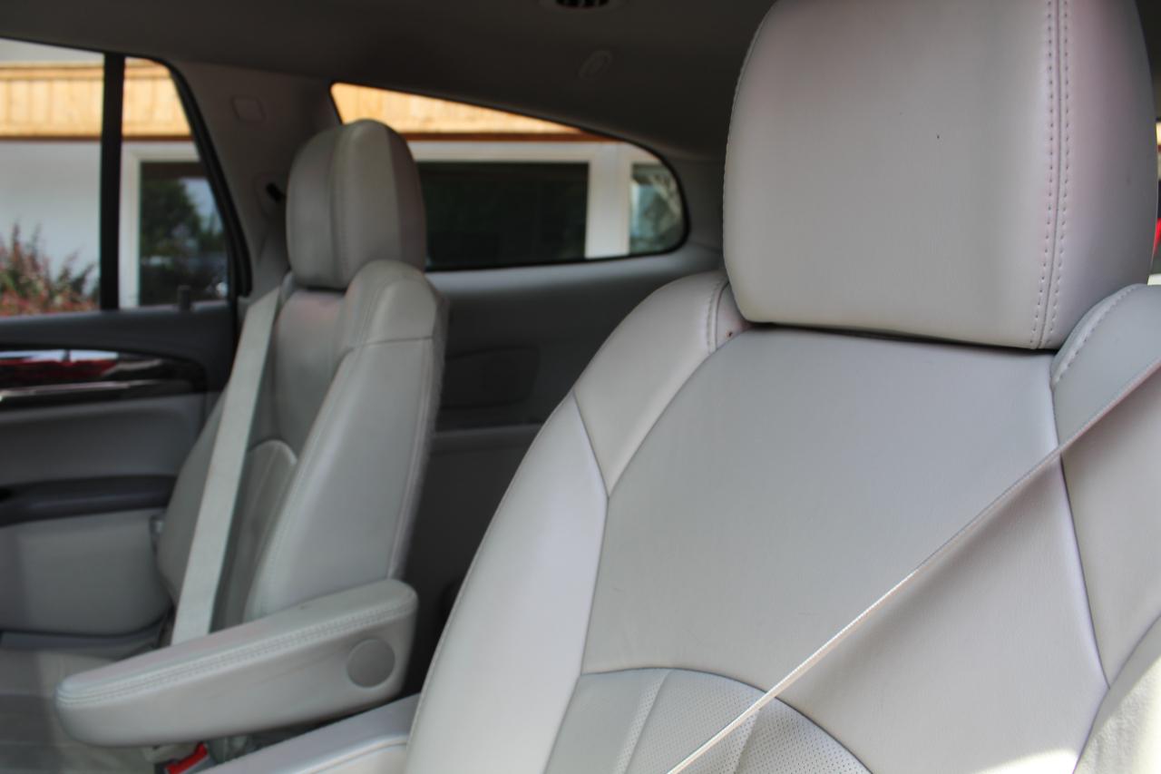 Buick Enclave AWD 4dr Premium 2013