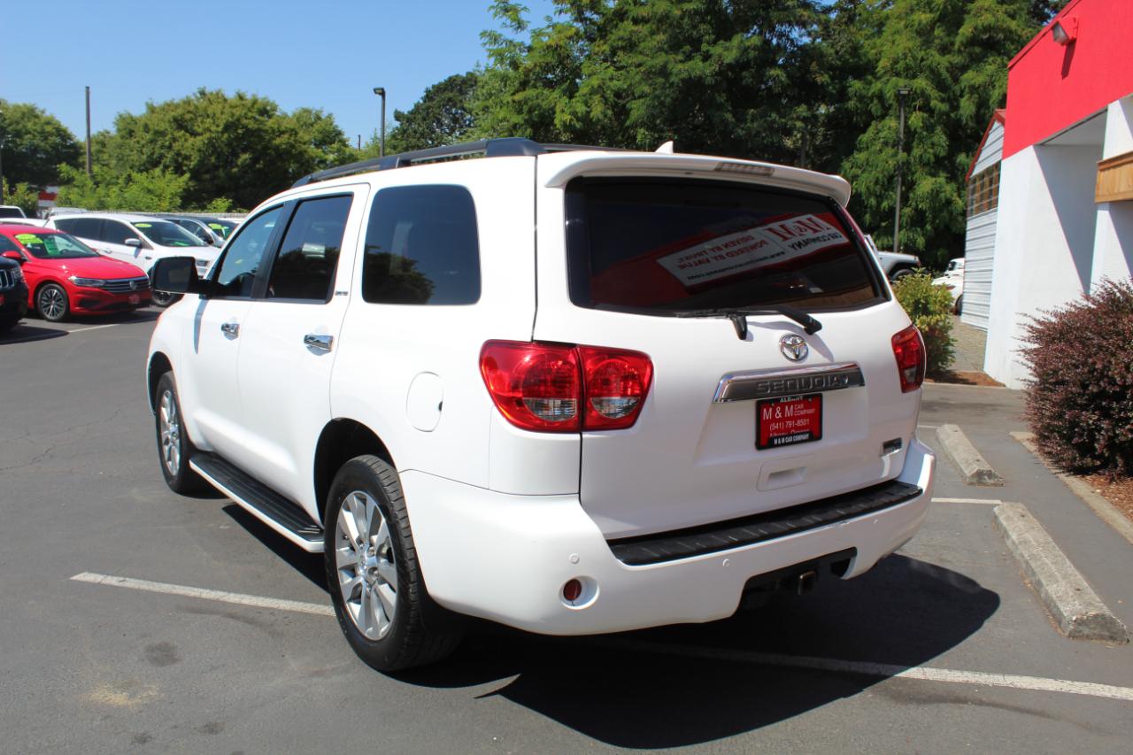 Toyota Sequoia 4WD 5.7L Limited (Natl) 2016