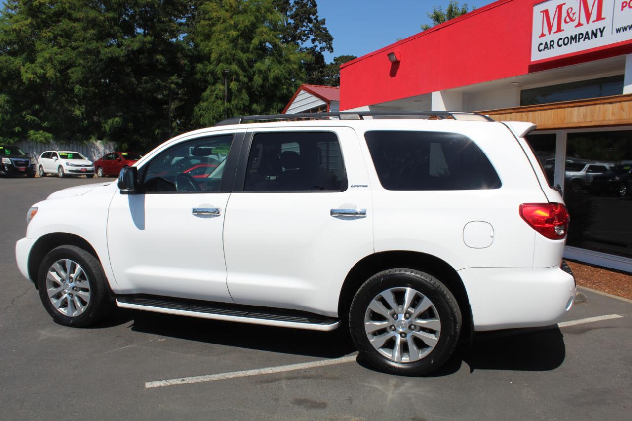 Toyota Sequoia 4WD 5.7L Limited (Natl) 2016