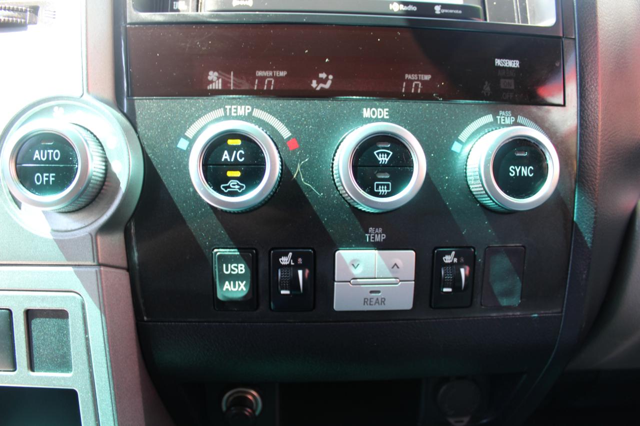 Toyota Sequoia 4WD 5.7L Limited (Natl) 2016