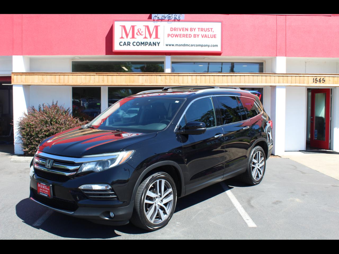 2016 Honda Pilot AWD 4dr Touring w/RES & Navi