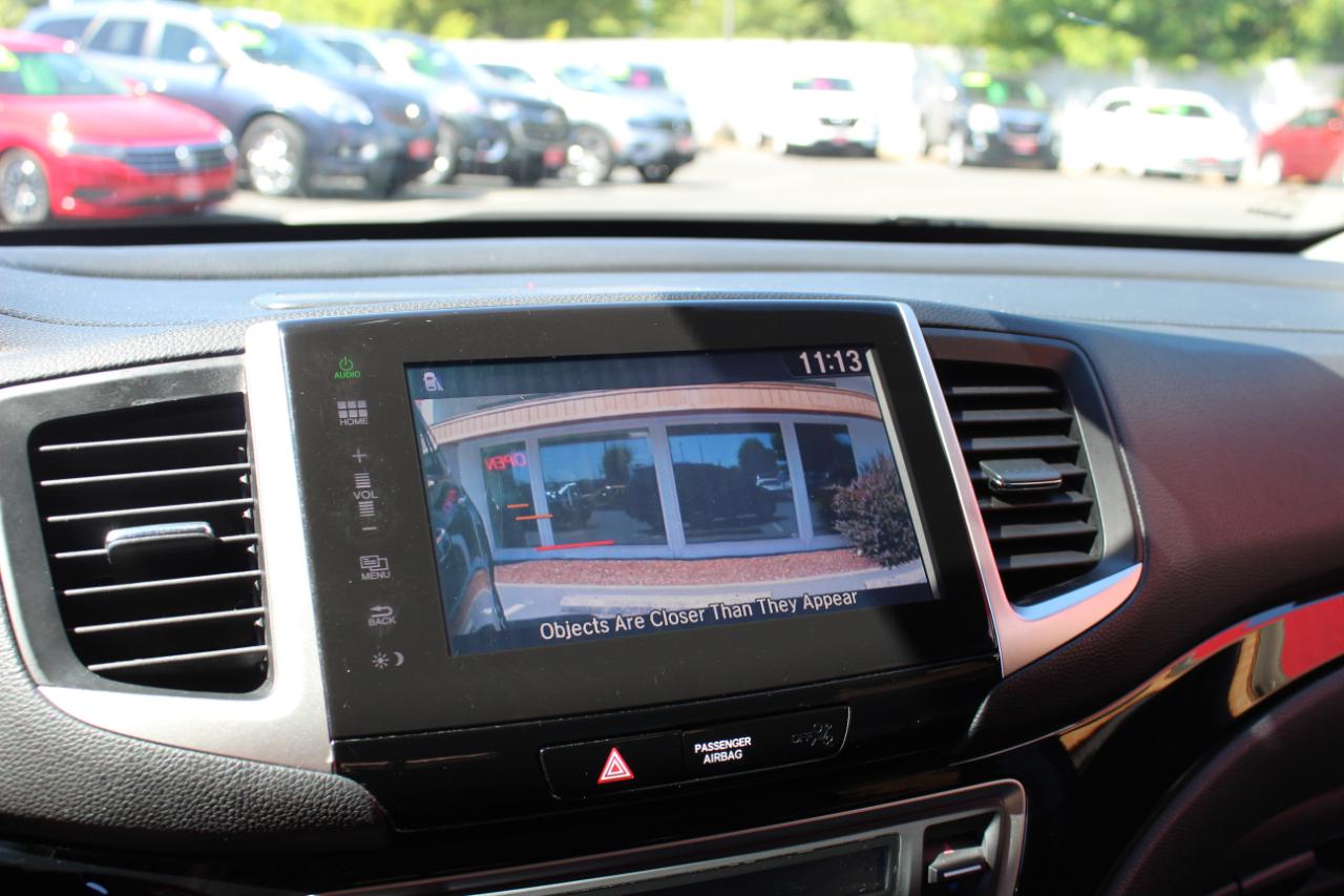 Honda Pilot AWD 4dr Touring w/RES & Navi 2016