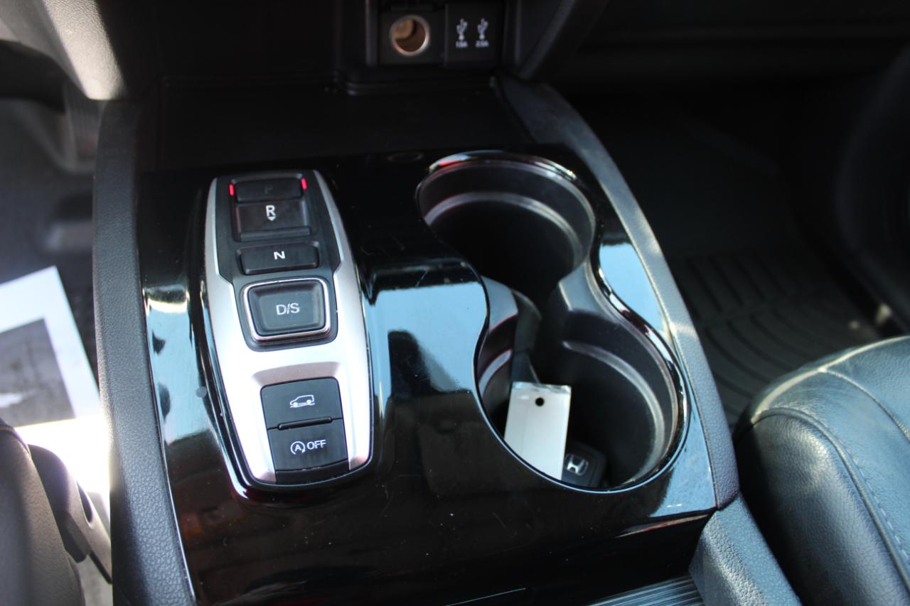 Honda Pilot AWD 4dr Touring w/RES & Navi 2016