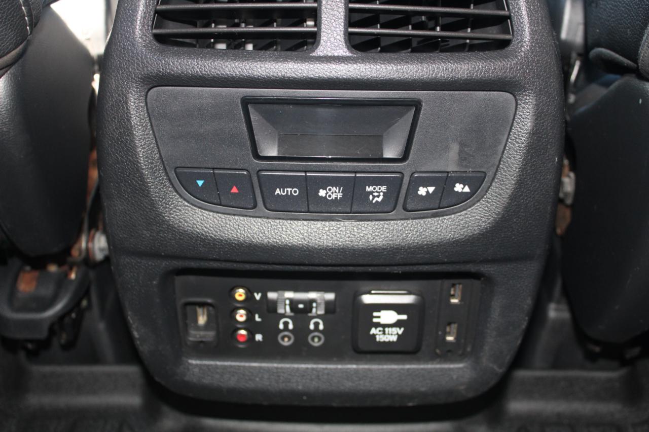 Honda Pilot AWD 4dr Touring w/RES & Navi 2016