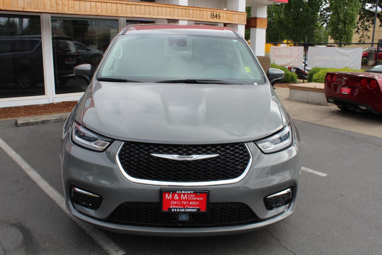 Chrysler Pacifica Touring L FWD 2023
