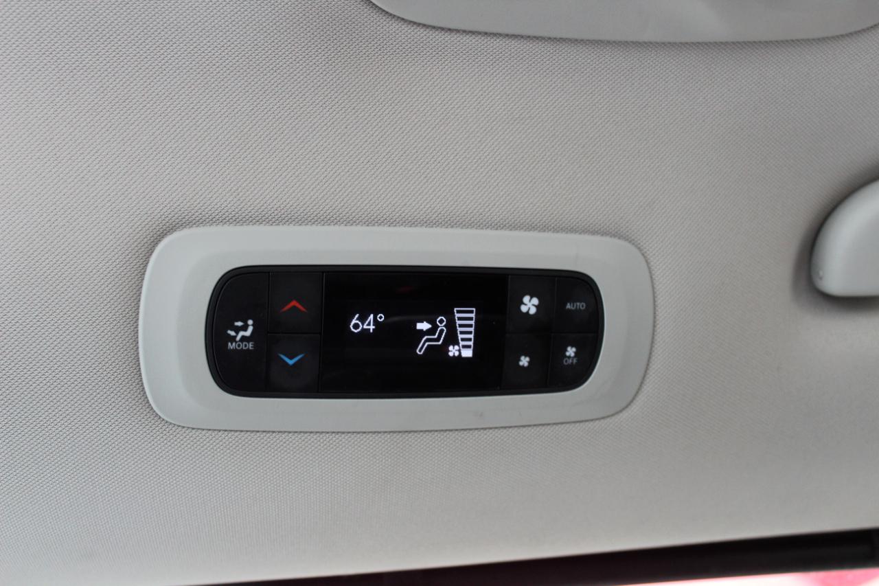 Chrysler Pacifica Touring L FWD 2023