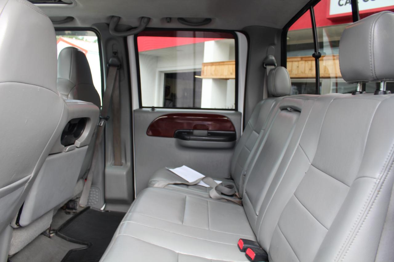 Ford Super Duty F-250 4WD Crew Cab 156" Lariat 2007