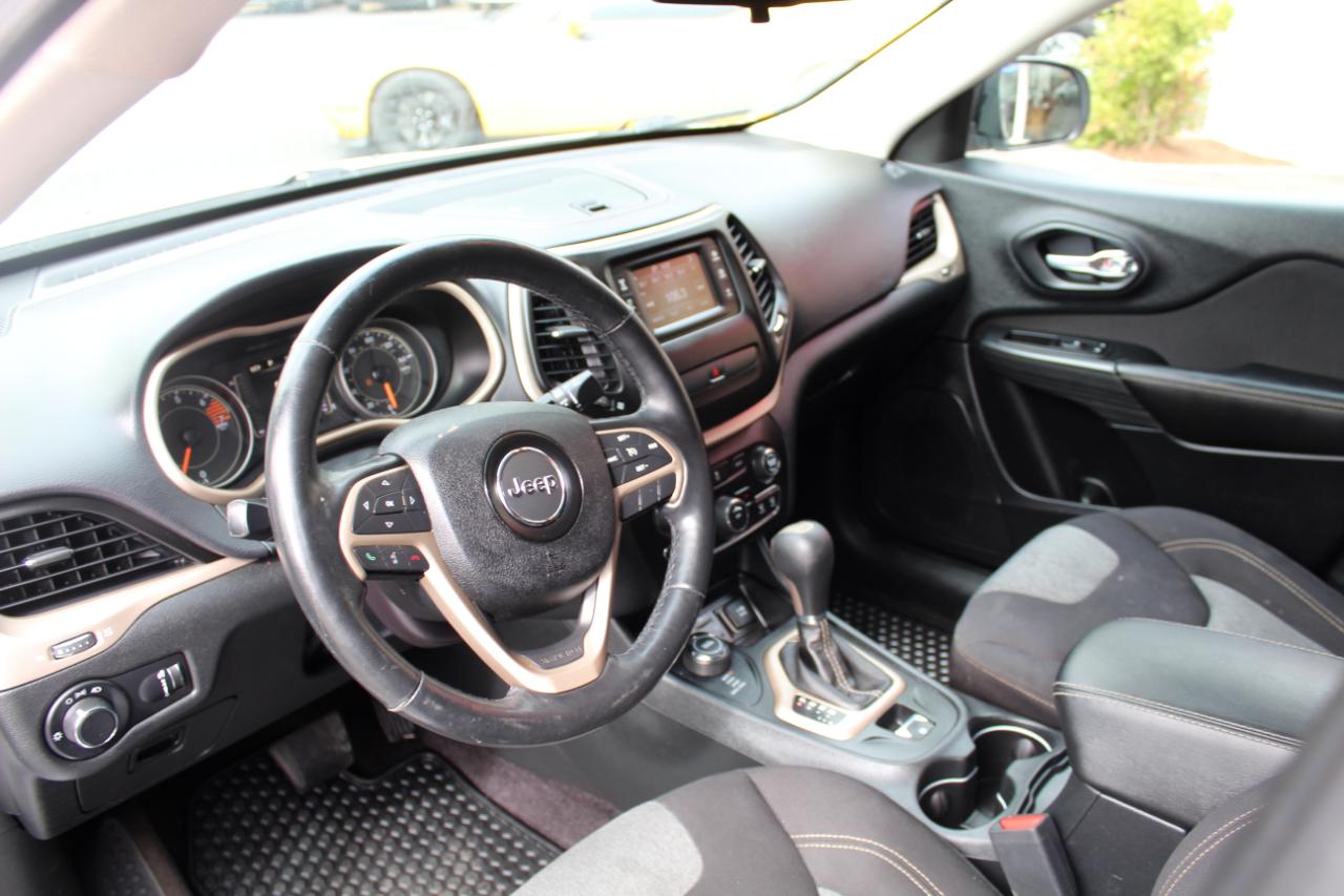 Jeep Cherokee 4WD 4dr Altitude 2016