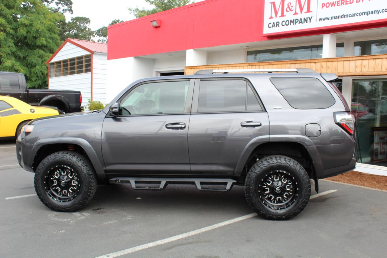Toyota 4Runner SR5 Premium 4WD 2020