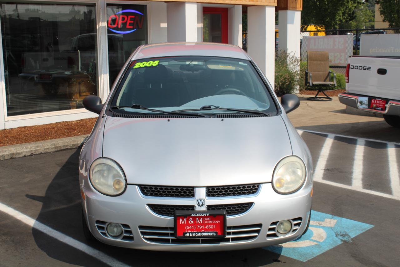 Dodge Neon 4dr Sdn SXT 2005