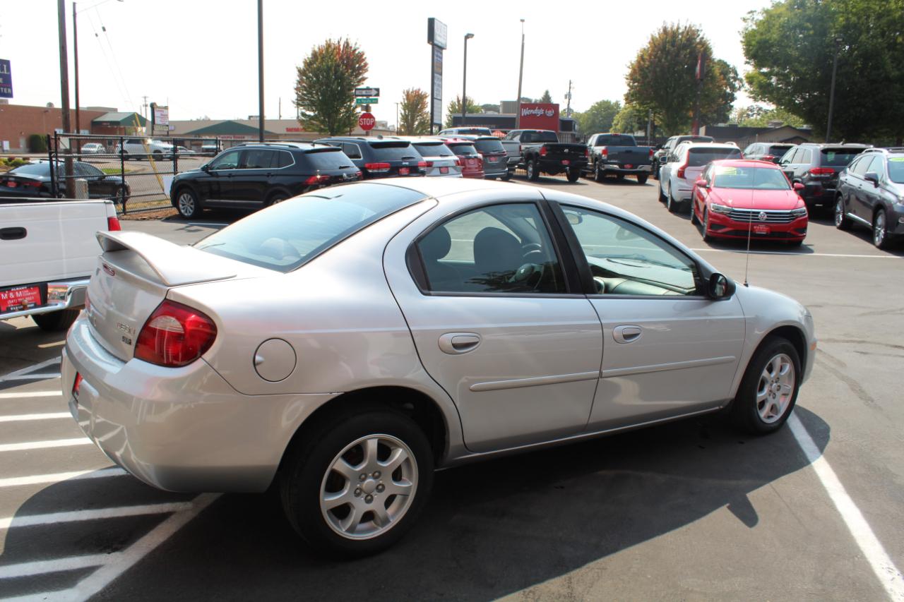 Dodge Neon 4dr Sdn SXT 2005