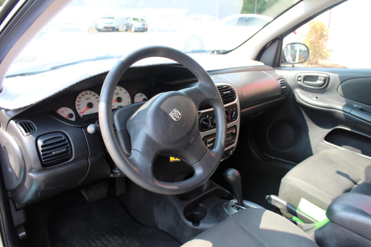 Dodge Neon 4dr Sdn SXT 2005