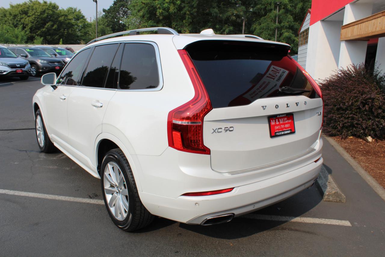 Volvo XC90 T6 AWD 7-Passenger Momentum 2017