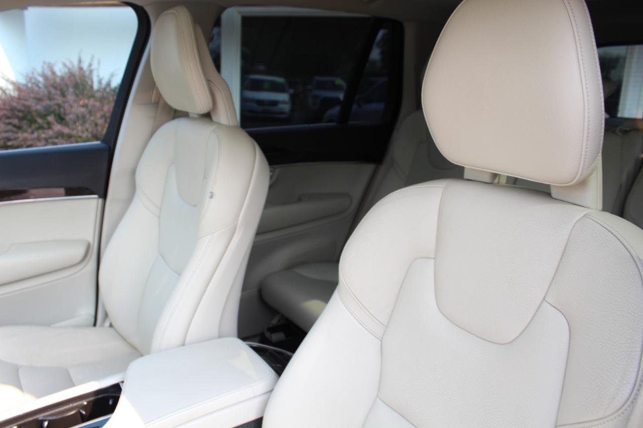 Volvo XC90 T6 AWD 7-Passenger Momentum 2017