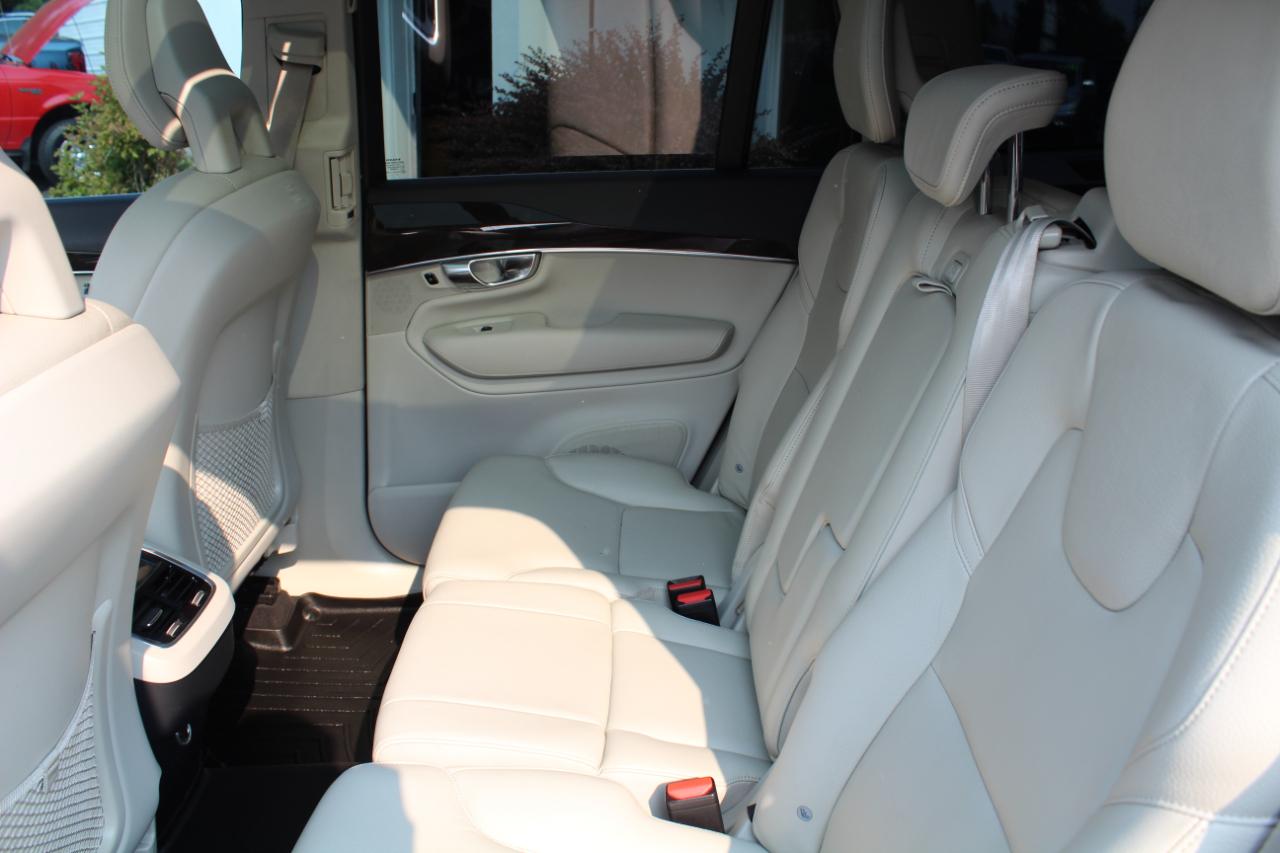 Volvo XC90 T6 AWD 7-Passenger Momentum 2017