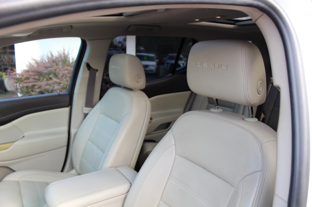 GMC Acadia AWD 4dr Denali 2019