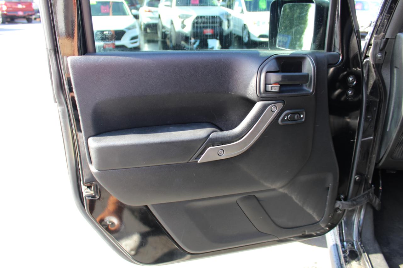 Jeep Wrangler 4WD 2dr Sport 2015