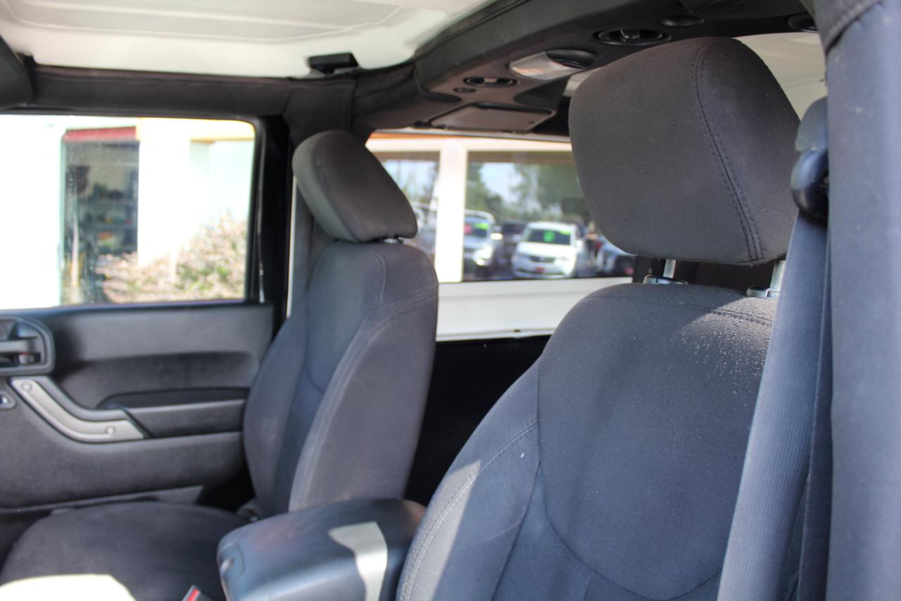 Jeep Wrangler 4WD 2dr Sport 2015