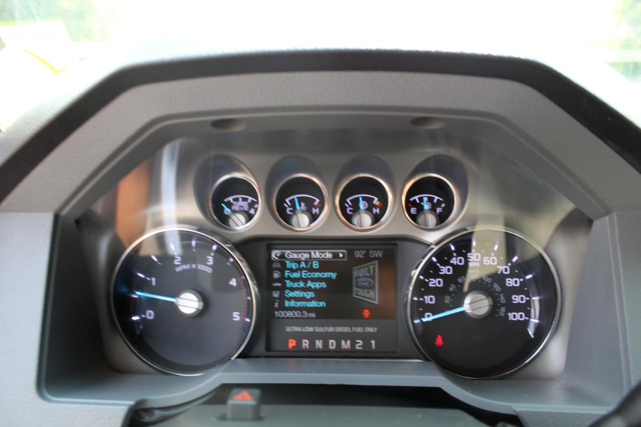 Ford Super Duty F-350 SRW 4WD Crew Cab 172" XLT 2015