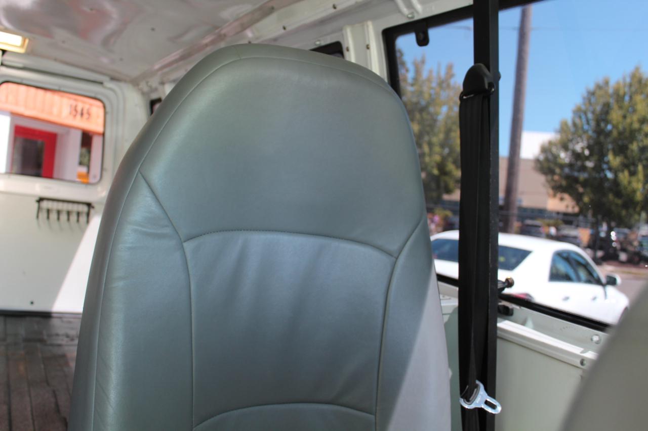 Ford Econoline Cargo Van E-350 Super Duty Ext Recreational 2009