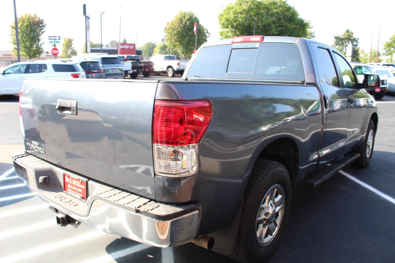 Toyota Tundra 2WD Truck Dbl 5.7L V8 6-Spd AT (Natl) 2010