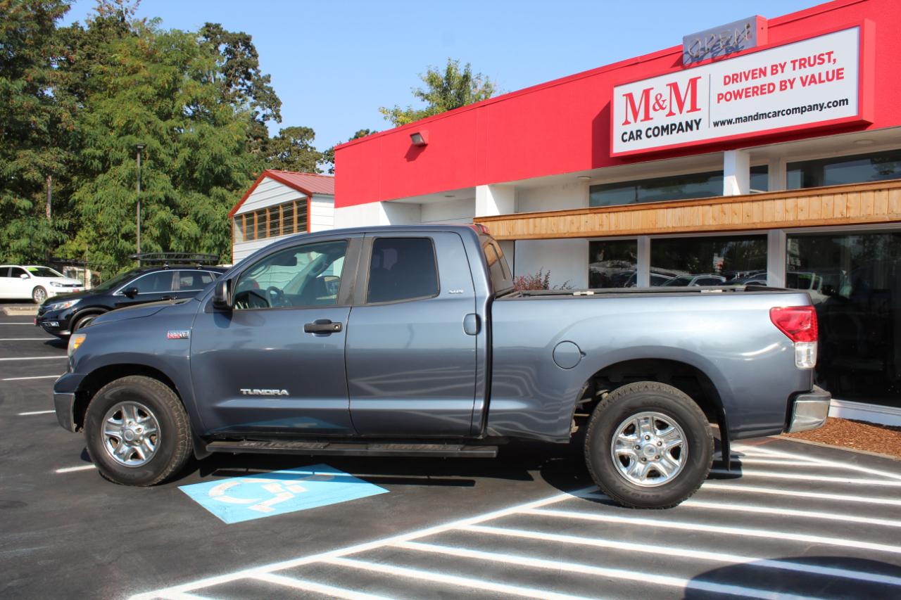 Toyota Tundra 2WD Truck Dbl 5.7L V8 6-Spd AT (Natl) 2010