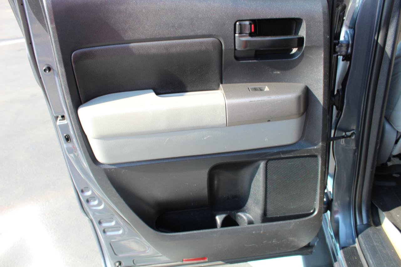 Toyota Tundra 2WD Truck Dbl 5.7L V8 6-Spd AT (Natl) 2010