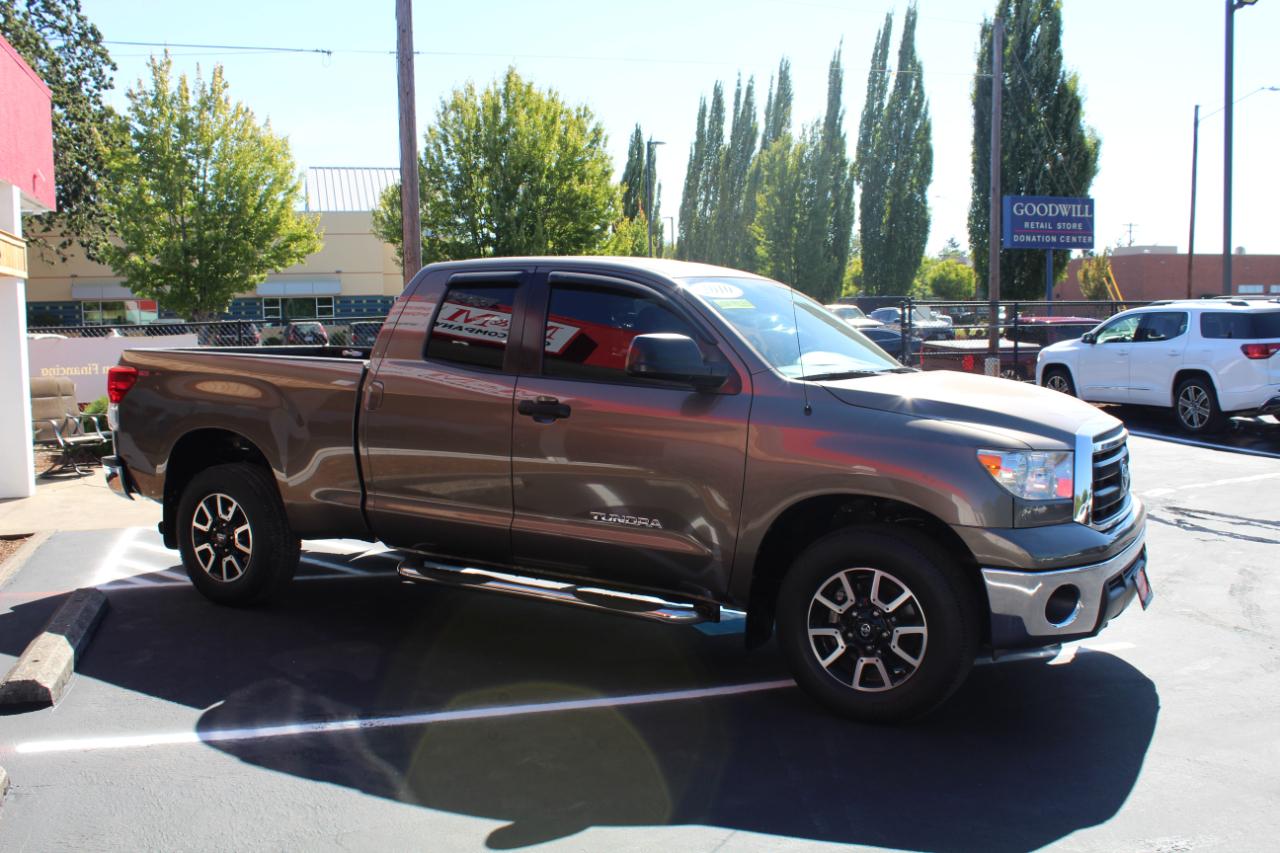 Toyota Tundra 2WD Truck Dbl 4.6L V8 6-Spd AT (Natl) 2010