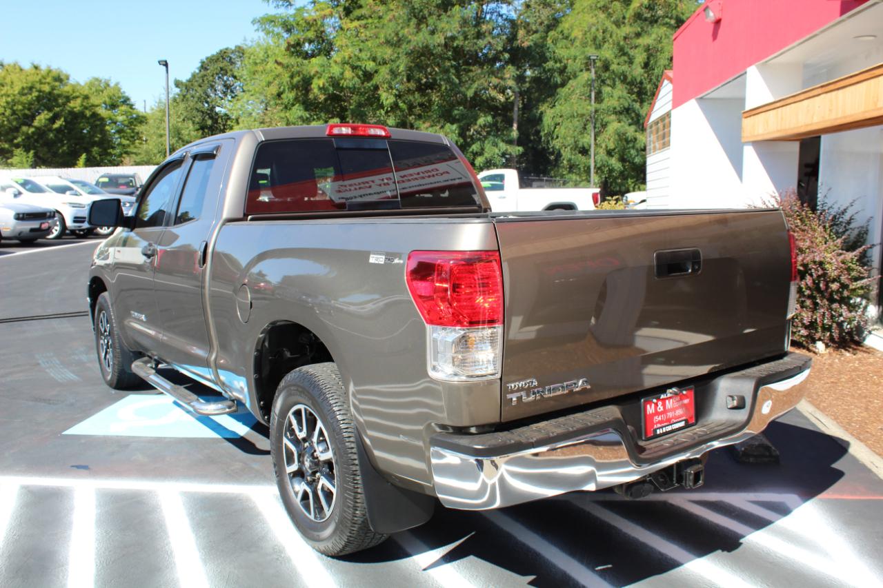 Toyota Tundra 2WD Truck Dbl 4.6L V8 6-Spd AT (Natl) 2010