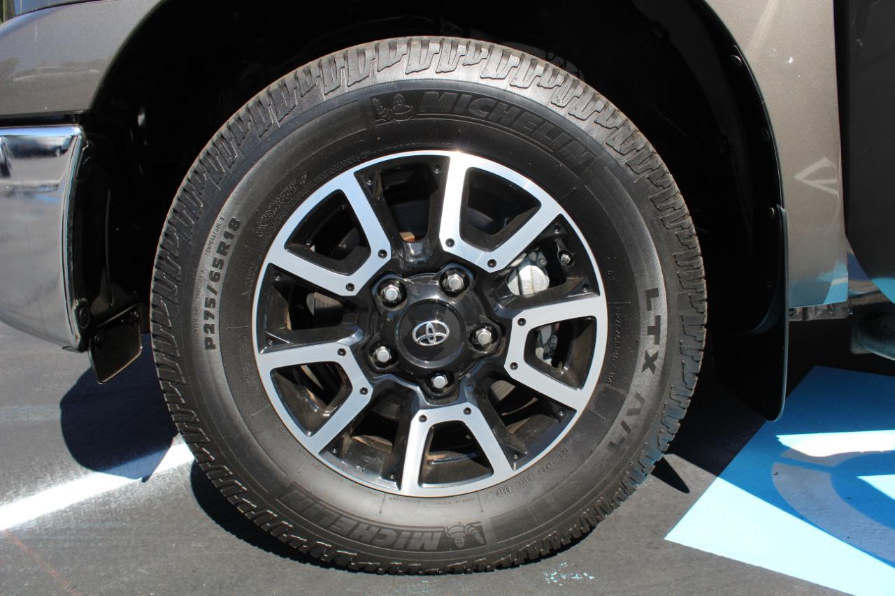 Toyota Tundra 2WD Truck Dbl 4.6L V8 6-Spd AT (Natl) 2010