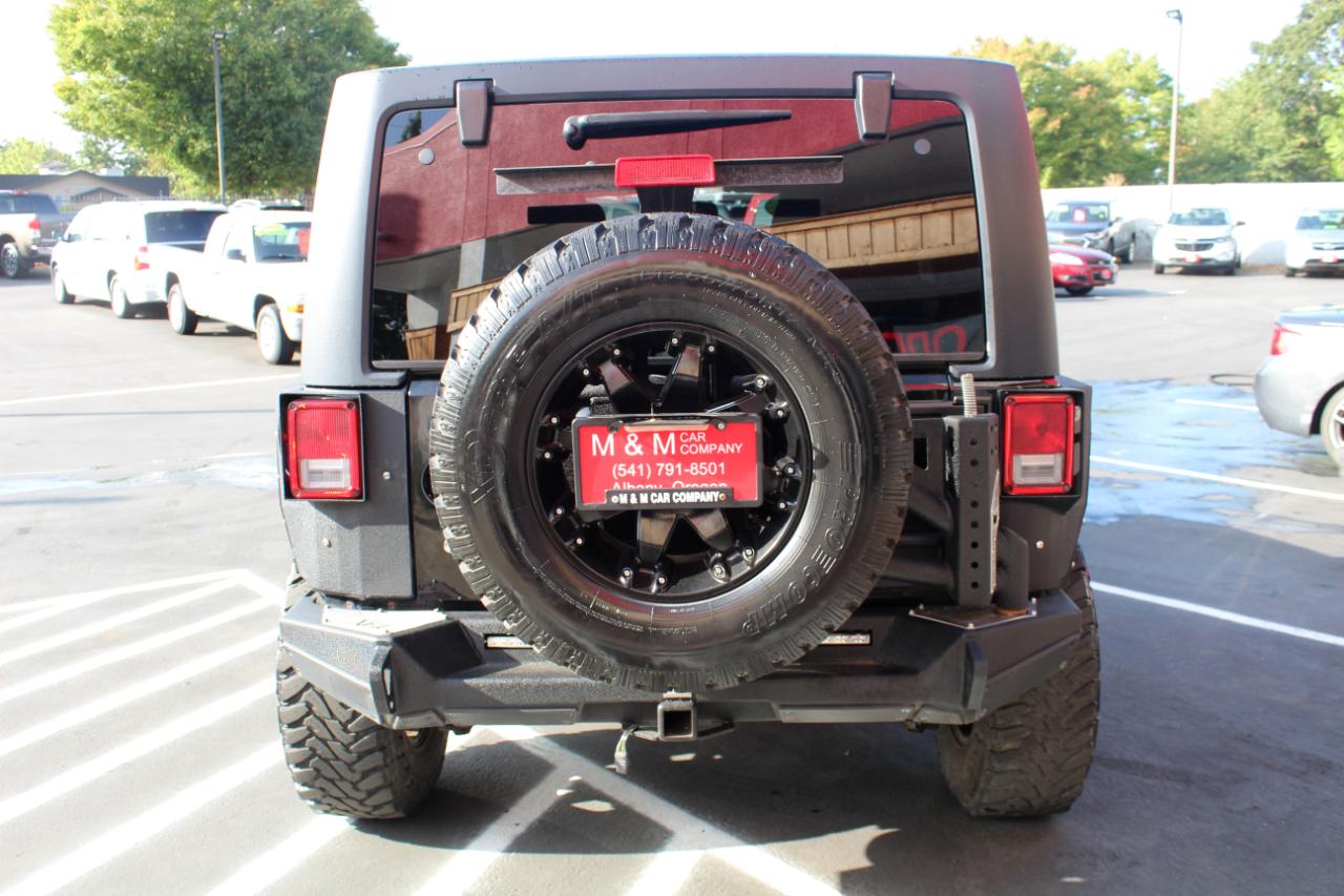 Jeep Wrangler Unlimited 4WD 4dr Sahara 2014