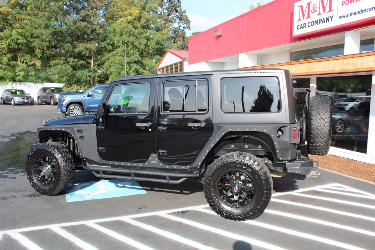 Jeep Wrangler Unlimited 4WD 4dr Sahara 2014