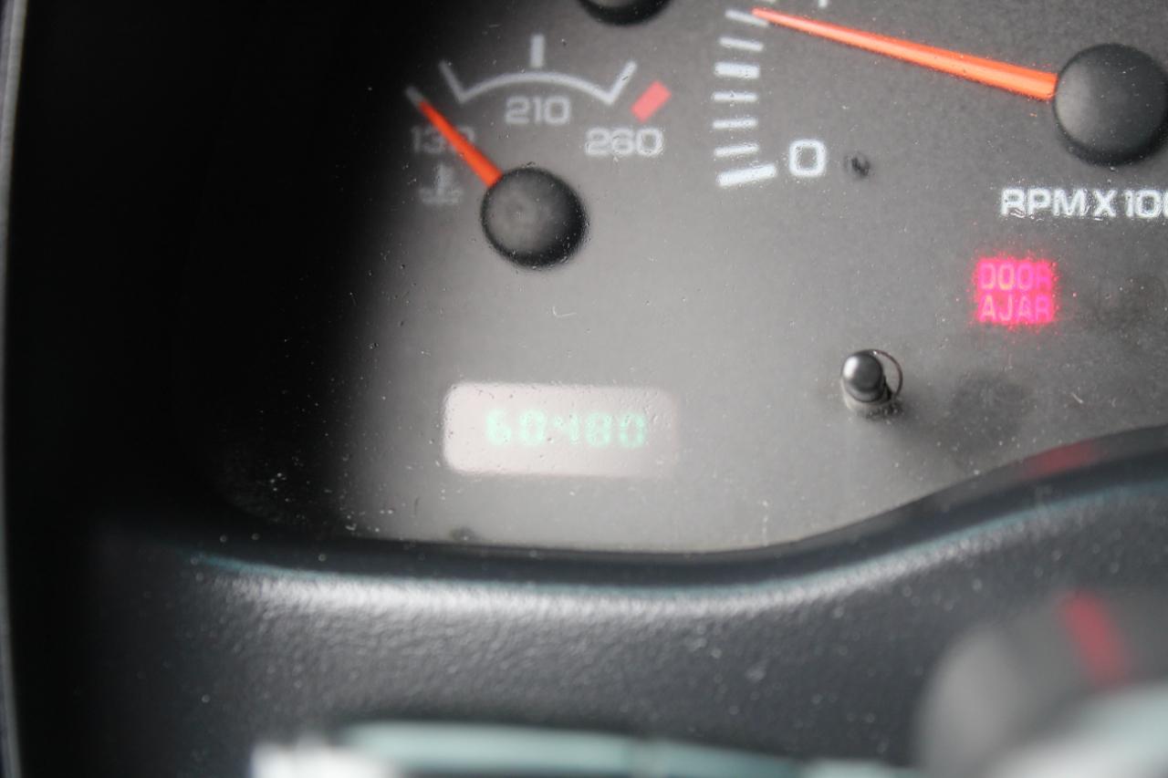 Dodge Dakota Club Cab 131" WB Sport 2000